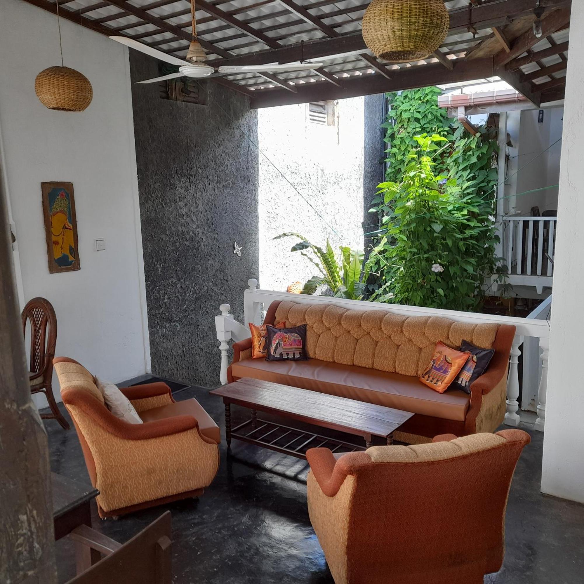 Shoba Traveller'S Tree Homes Stay Галле Экстерьер фото